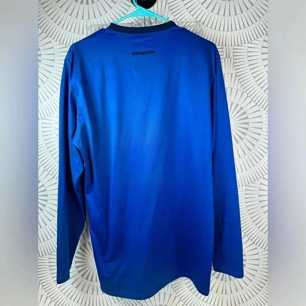 Patagonia‎ Men's L Blue Graphic Long Sleeve Active Pullover Shirt 